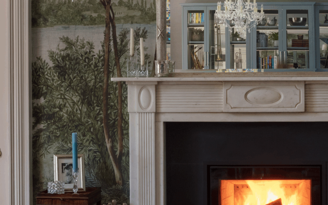 Ampersand Advertisement